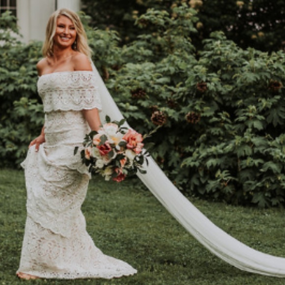 Meet your Posher, Haley - Picture 2 of 2